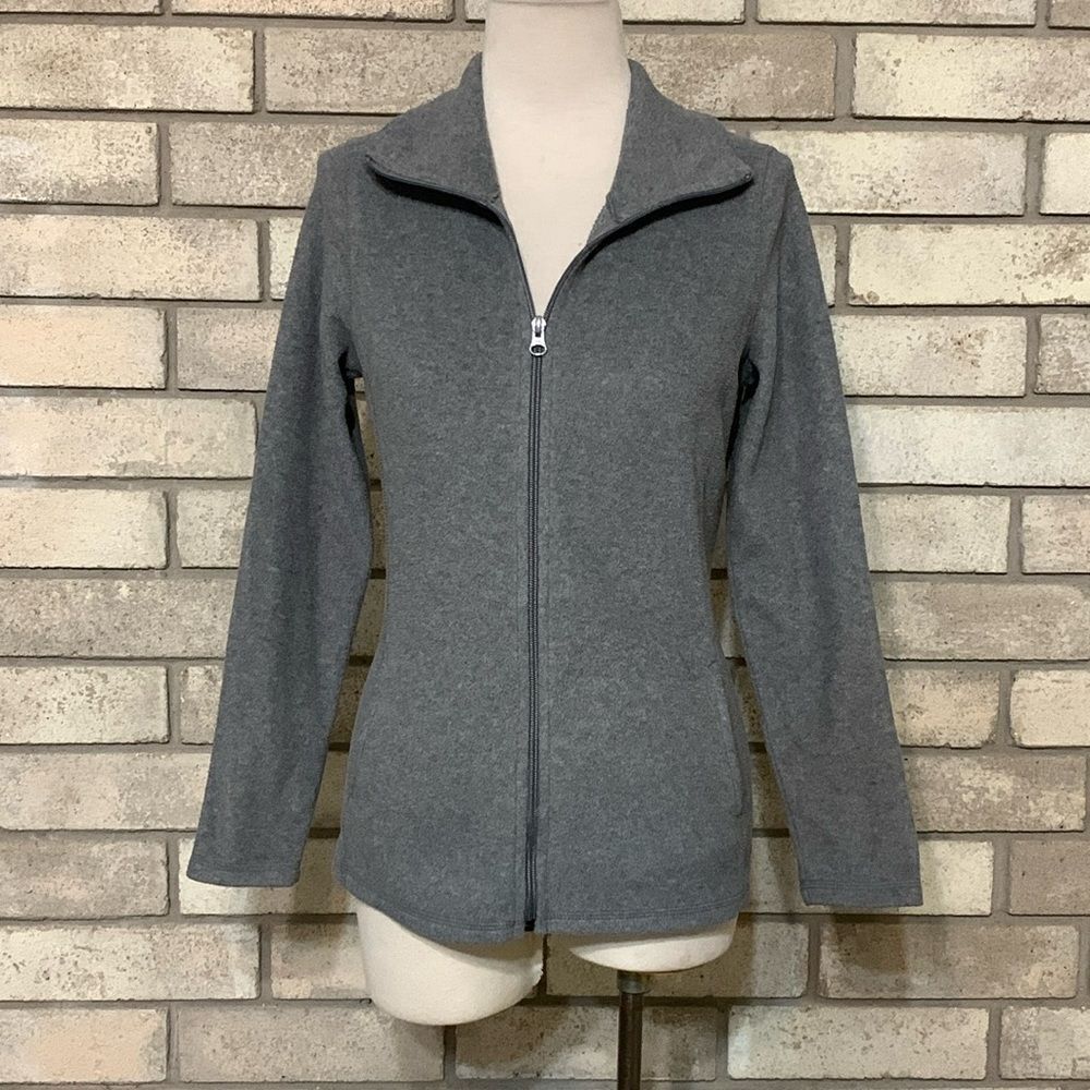 3for$20 sweater Xs